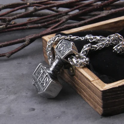 Alternative view of Stainless Steel Thor's Hammer Necklace Viking Necklace with Celtic-knotwith wooden