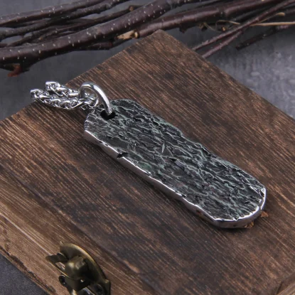 Alternative view of Viking Pendant Necklace Stainless steel with vikings wooden box